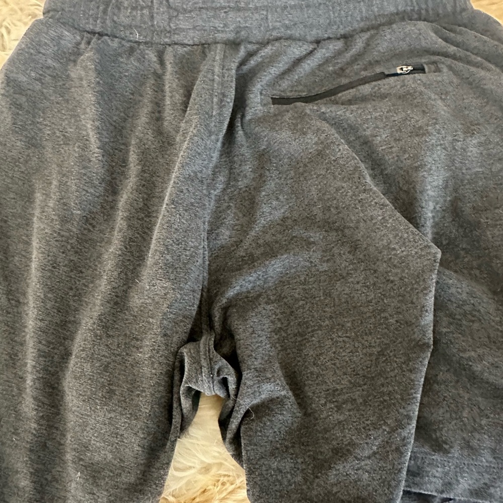 Vuori Men's Heather Charcoal Athletic Shorts with Zip Pocket